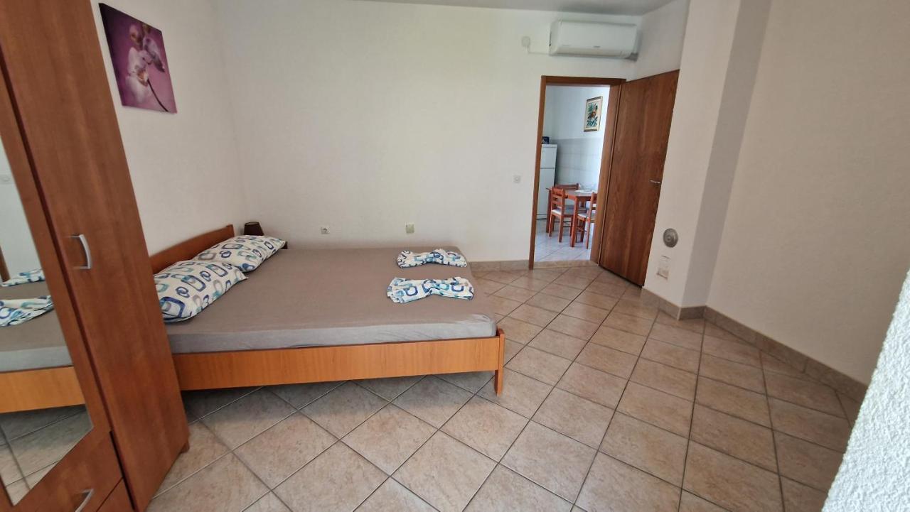 Apartments Alma Orebić Zewnętrze zdjęcie