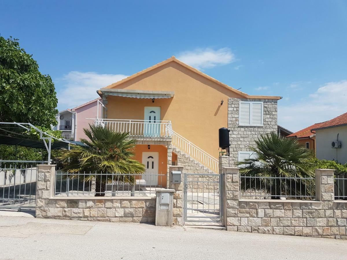 Apartments Alma Orebić Zewnętrze zdjęcie