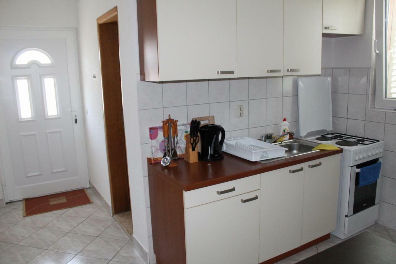 Apartments Alma Orebić Zewnętrze zdjęcie